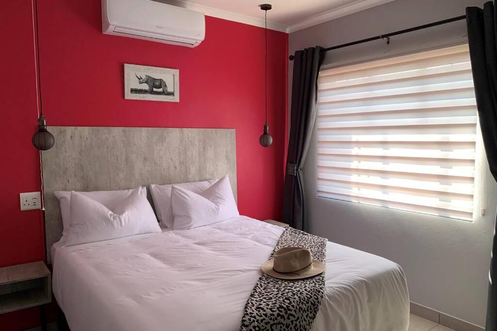 Rhino House With 3 Bedrooms Next To Pilanesberg And Sun City Mogwase 외부 사진