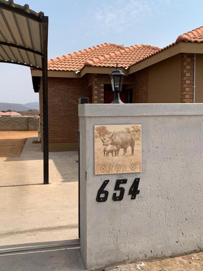Rhino House With 3 Bedrooms Next To Pilanesberg And Sun City Mogwase 외부 사진