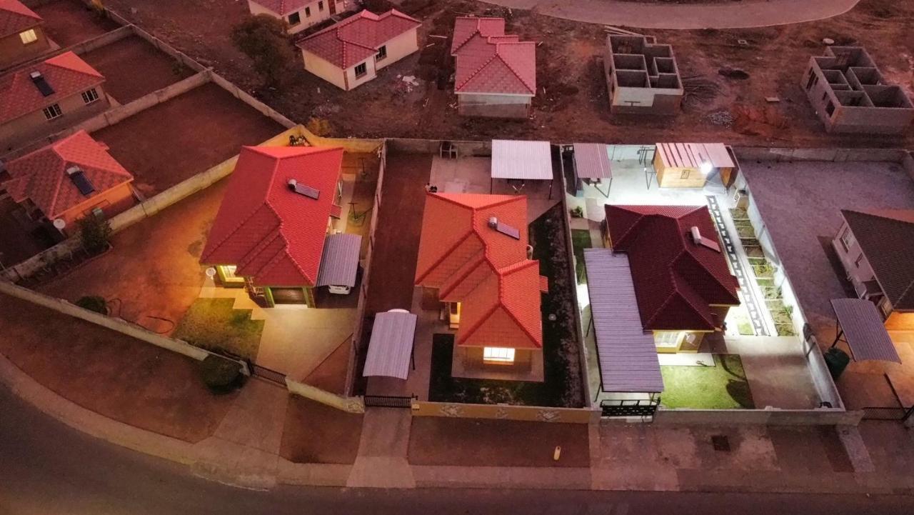 Rhino House With 3 Bedrooms Next To Pilanesberg And Sun City Mogwase 외부 사진